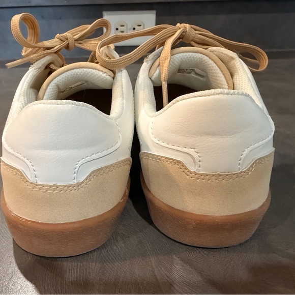 Serra White & Tan w Leopard Sneakers -NWOT - Picture 4 of 6